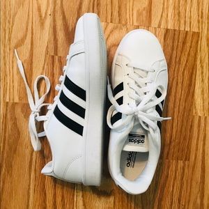 LIKE NEW Adidas Sneakers